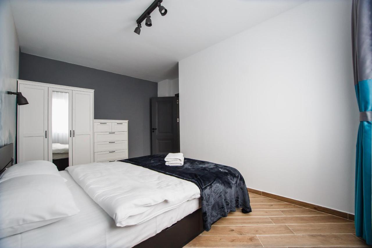 Azur Paradise Near City Center Oradea Buitenkant foto